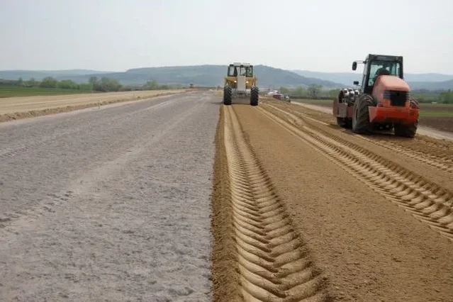 Limites de Atterberg em Londrina: Plasticidade e Consistência do Solo Regional